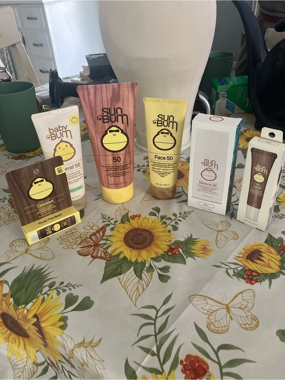 Sun Screen Mixture By Sun Bum 11 Items For Body, Face, and Lips